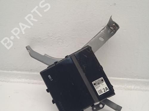 Módulo eletrónico TOYOTA YARIS (_P21_, _PA1_, _PH1_) 1.5 Hybrid (MXPH10, MXPH11) (116 hp) 33017560