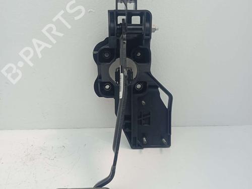 Used Break pedal Break pedal PEUGEOT 3008 II SUV (MC_, MR_, MJ_, M4_) 1.5 BlueHDi 130 (131 hp) 40096361 40096361