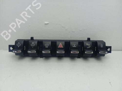 BP19644479I30 main image