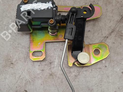 Used Tailgate lock VW TOUAREG (7LA, 7L6, 7L7) 2.5 R5 TDI (174 hp) 11162908