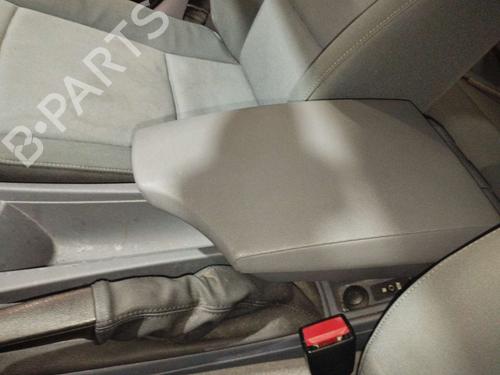 Used Armrest / Center console BMW 1 (E87) 116 d (116 hp) 17014509