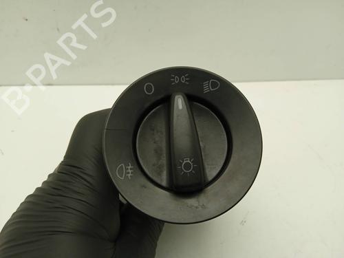 Used Headlight switch VW POLO (6N2) 1.4 16V (75 hp) 4264441