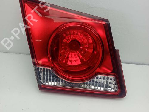 Used Left tailgate light CHEVROLET CRUZE (J300) [2009-2026]  22635686