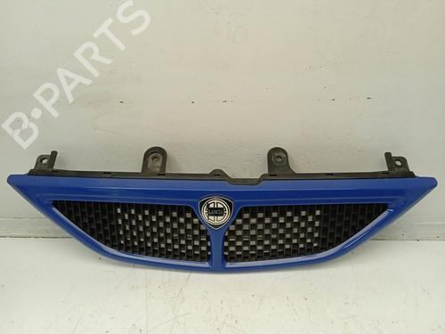 Used Grille Grille 4255131 4255131