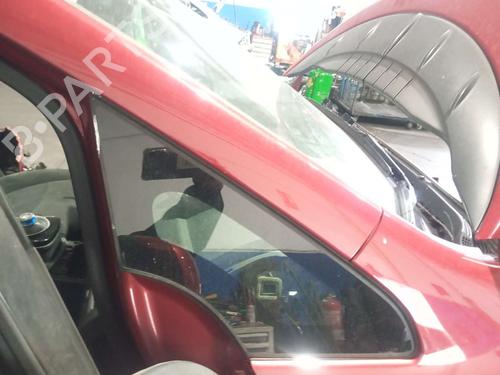 Used Front right quarter glass Front right quarter glass NISSAN LEAF (ZE0) Electric (109 hp) 20235772 20235772