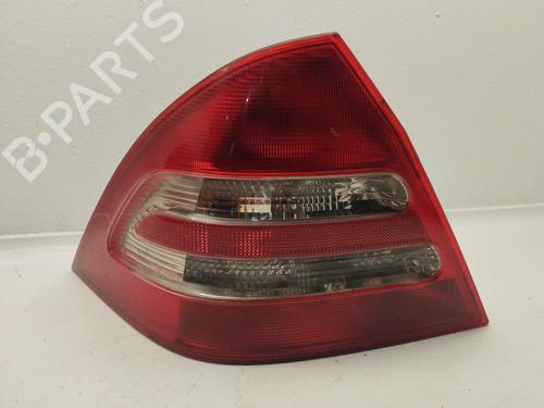 Used Left taillight Left taillight MERCEDES-BENZ C-CLASS (W203) C 180 (203.035) (129 hp) 21560747 21560747