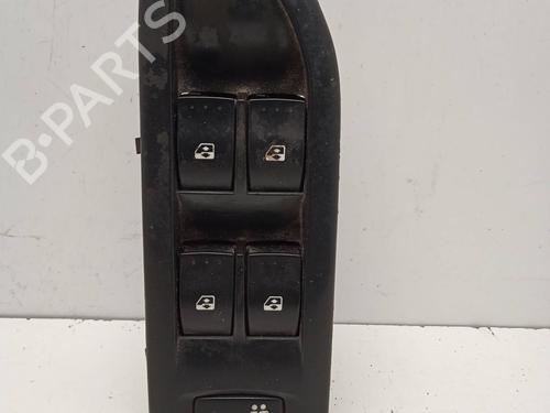 Used Left front window switch RENAULT LAGUNA II (BG0/1_) [2001-2007]  4345058