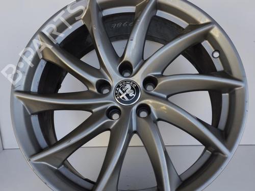 Used Rim Rim ALFA ROMEO GIULIA (952_) 2.2 D Q4 (952AFA45M, 952ANA4) (190 hp) 17639073 17639073