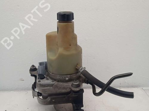 Used Steering pump Steering pump VOLVO S40 II (544) 2.0 D (136 hp) 31811298 31811298