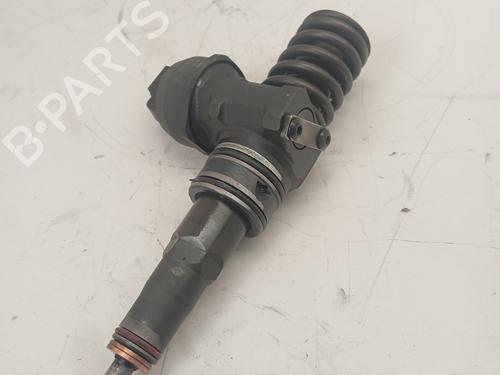Used Injector Injector VW GOLF V (1K1) 1.9 TDI (105 hp) 18146982 18146982