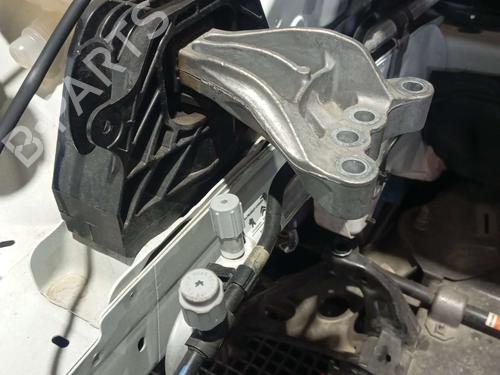 Used Engine mount Engine mount PEUGEOT 208 II (UB_, UP_, UW_, UJ_) [2019-2026] 22928670 22928670