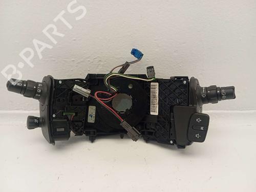 Used Headlight switch RENAULT GRAND SCÉNIC II (JM0/1_) [2004-2009]  31616509