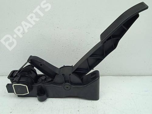 Used Pedal MERCEDES-BENZ B-CLASS Sports Tourer (W245) B 200 CDI (245.208) (136 hp) 4357708