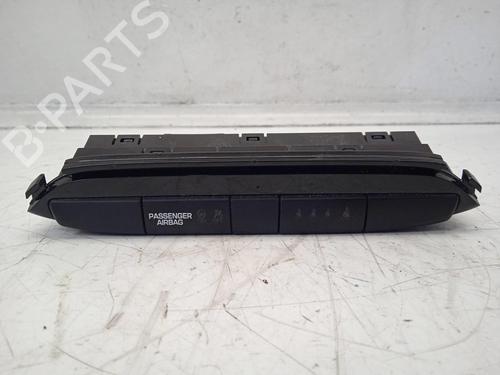 Used Switch HYUNDAI i20 II (GB, IB) [2014-2021]  13523310