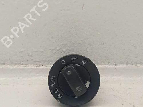 Used Headlight switch AUDI A4 B7 (8EC) 2.0 TDI (140 hp) 31617078