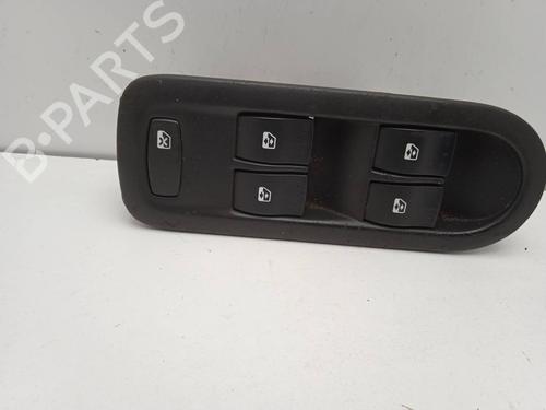 Used Left front window switch RENAULT GRAND SCÉNIC II (JM0/1_) [2004-2009]  12446811