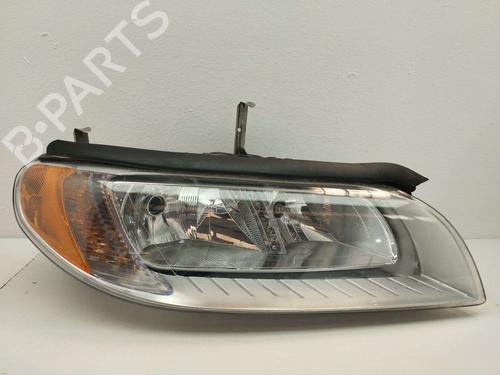 Used Right headlight Right headlight VOLVO V70 III (135) D3 / D4 (163 hp) 34438662 34438662