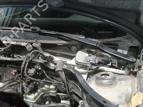 Used Front windshield wiper arm VW PASSAT B6 Variant (3C5) 2.0 TDI 16V (140 hp) 16367811
