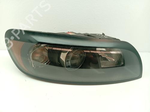 Used Right headlight Right headlight VOLVO C30 (533) 2.0 D (136 hp) 39654077 39654077
