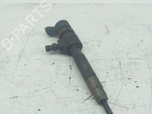 injector-fiat-grande-punto-199_-2005-31619674 main image