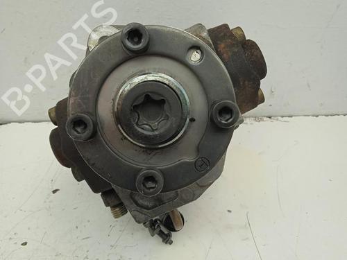 Used Injection pump NISSAN ALMERA TINO (V10) 2.2 dCi (115 hp) 12603053