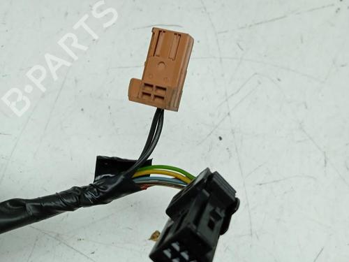 right-mirror-citroen-c3-i-fc_-fn_-8154ar-2002-2003-2004-2005-2006-2007-2008-2009-2010-2011-2012-2013-11149366 main image