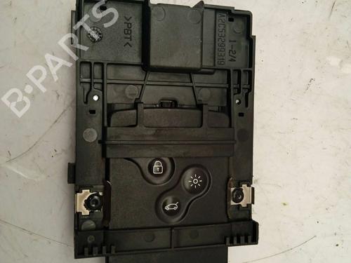 ignition-barrel-renault-megane-iii-hatchback-bz01_-b3_-285909828r-2008-11154419 main image