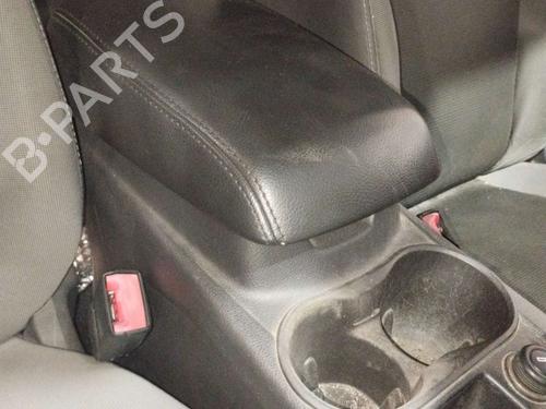 Used Armrest / Center console FORD FOCUS III [2010-2020]  19638205