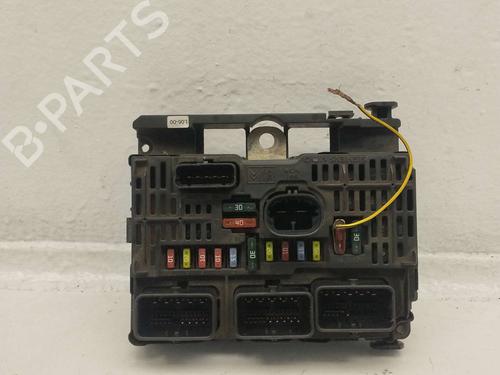 Used Fuse box CITROËN C4 I (LC_) [2004-2014]  31618984
