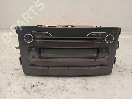 Used Radio TOYOTA AURIS (_E15_) 1.4 D-4D (NDE150_, NDE150R) (90 hp) 11158958