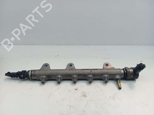Used Injection rail RENAULT GRAND SCÉNIC II (JM0/1_) [2004-2009]  31615397