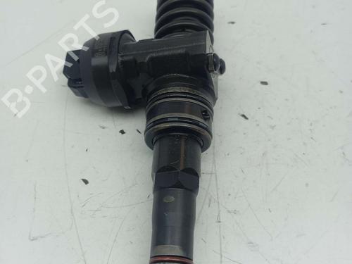 Used Injector VW PASSAT B5.5 (3B3) [2000-2005]  31615860