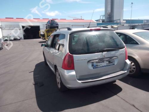 Left taillight PEUGEOT 307 SW (3H) 2.0 HDI 110 | BP13072077C34