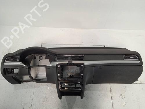 Used Dashboard Dashboard SKODA SUPERB II (3T4) 1.9 TDI (105 hp) 4621777 4621777
