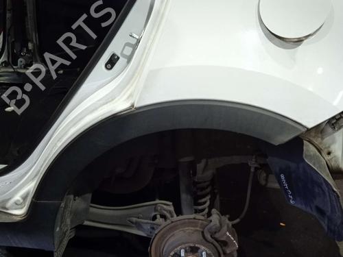 Used Rear left wheel arch trim KIA SPORTAGE III (SL) [2009-2017]  31618409