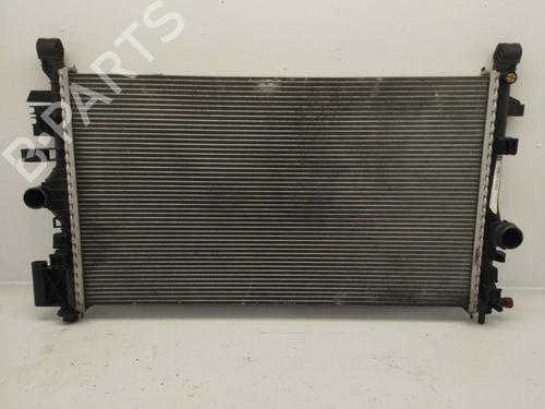 Used Water radiator OPEL INSIGNIA A (G09) [2008-2017]  26121710