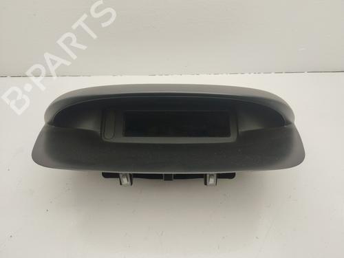 display-monitor-renault-megane-iii-hatchback-bz01_-b3_-2008-31614642 main image