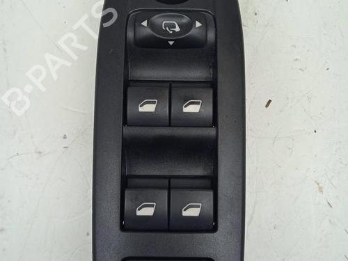 Used Left front window switch PEUGEOT 208 I (CA_, CC_) [2012-2021]  15807755