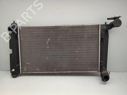 Used Water radiator TOYOTA COROLLA Verso (ZER_, ZZE12_, R1_) 1.8 (ZNR11_, ZNR11R) (129 hp) 15399346