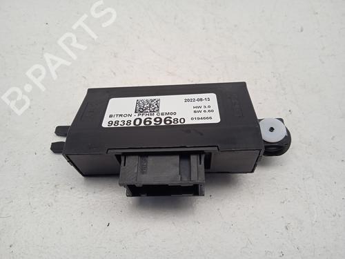 Used Electronic module DS DS 3 / DS 3 CROSSBACK (UR_, UC_, UJ_) 1.5 BlueHDi 130 (UCYHZR) (130 hp) 16933189