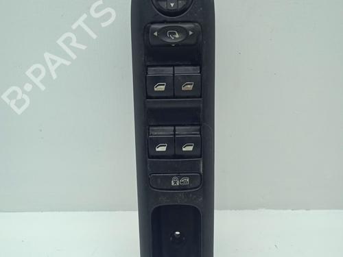 Used Left front window switch Left front window switch PEUGEOT 3008 I MPV (0U_) 1.6 VTi (120 hp) 35904268 35904268