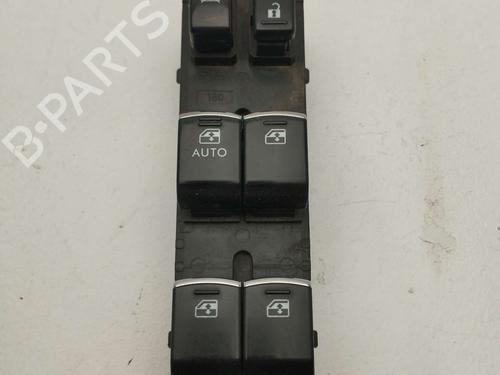 Used Left front window switch SUBARU XV (_GP_) [2011-2017]  18549446