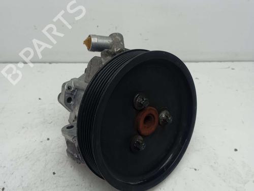 Used Steering pump Steering pump MERCEDES-BENZ C-CLASS (W203) C 220 CDI (203.006, 203.008) (143 hp) 19780575 19780575