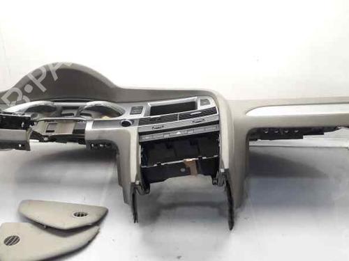 Used Dashboard AUDI A6 C6 (4F2) 2.7 TDI (180 hp) 4623241