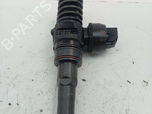 injector-audi-a4-b6-8e2-2000-2001-2002-2003-2004-2005-31616077 main image