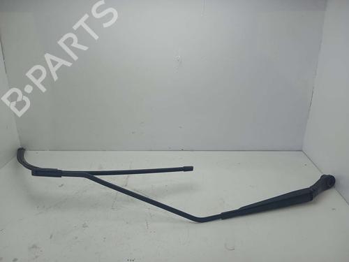 Used Front windshield wiper arm RENAULT SCÉNIC III (JZ0/1_) [2008-2016]  18069122