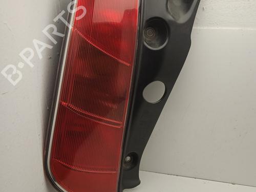 left-taillight-lancia-y-840_-51753385-1995-1996-1997-1998-1999-2000-2001-2002-2003-4369235 main image