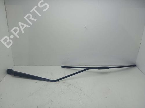 Used Front windshield wiper arm RENAULT SCÉNIC III (JZ0/1_) [2008-2016]  18069121
