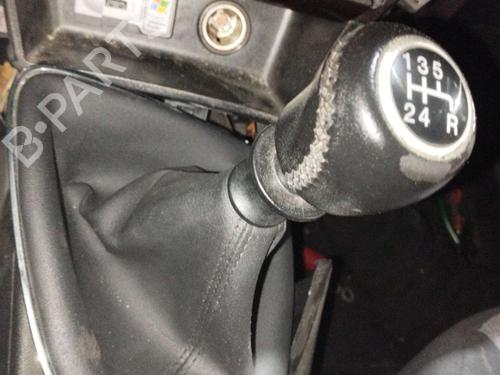 Used Gear lever Gear lever FIAT BRAVO II (198_) 1.9 D Multijet (198AXB1A) (120 hp) 21813702 21813702
