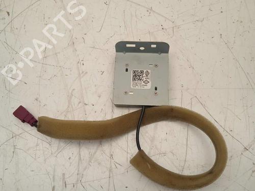 electronic-module-renault-clio-v-b7_-10-tce-100-b7mt-282125171r-2019-15249592 main image